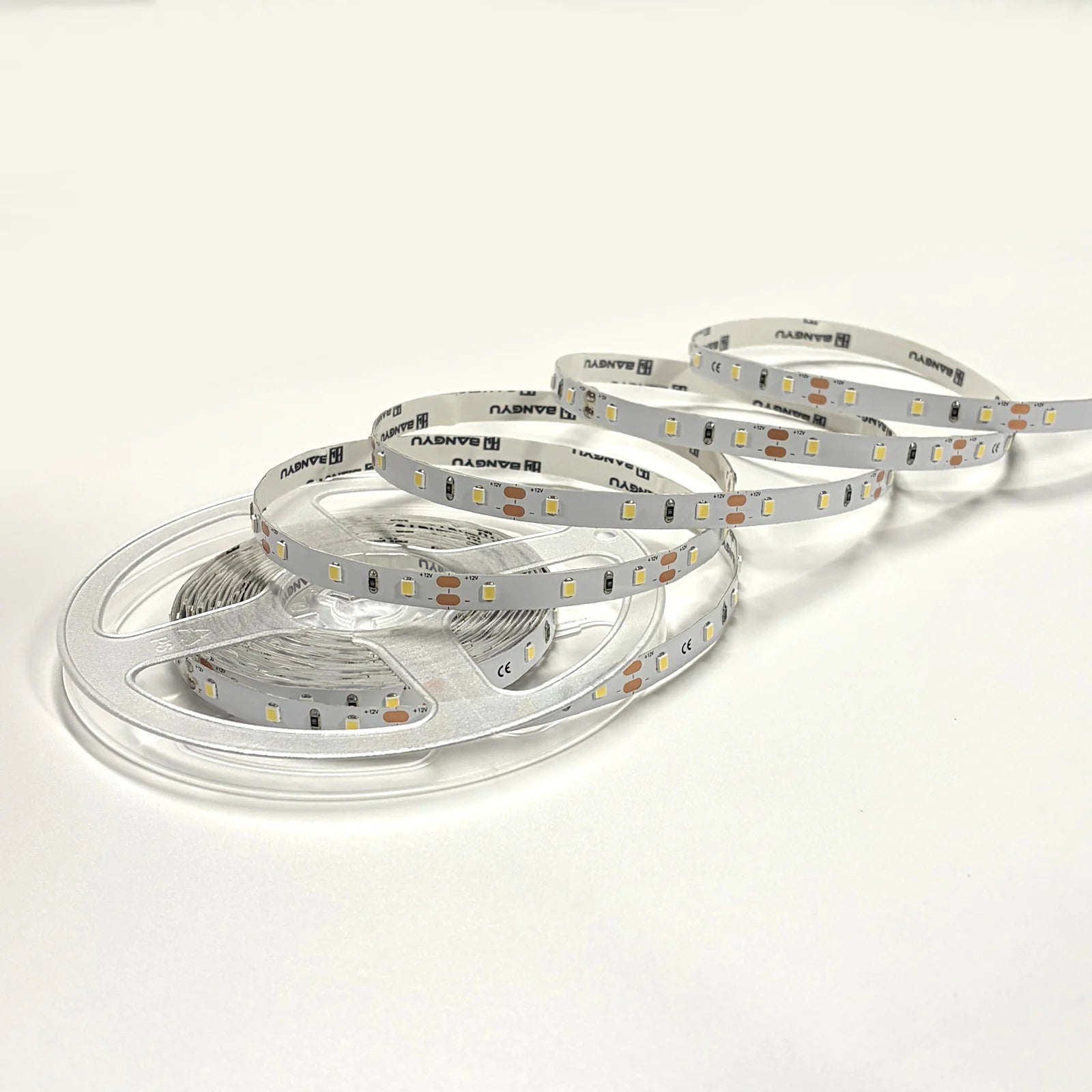12V White LED Strip Lights – 8mm, 60 LEDs/m, 12V, SMD 2835